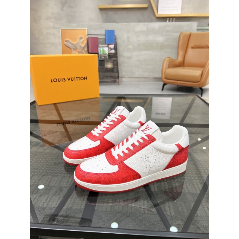 l**is V*t*n sneakers